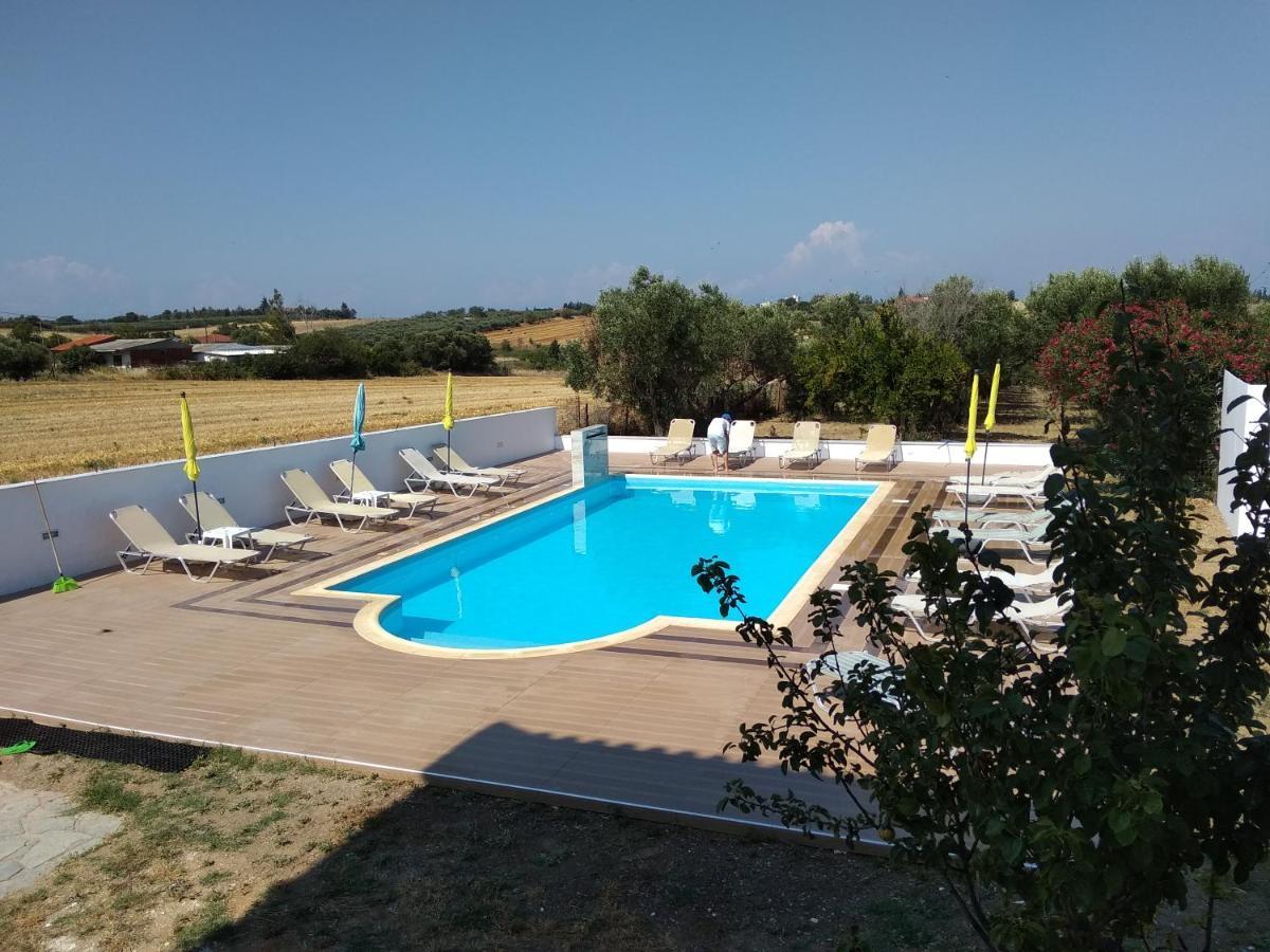 Villa Blue Apartments Ajía Triáda Kültér fotó