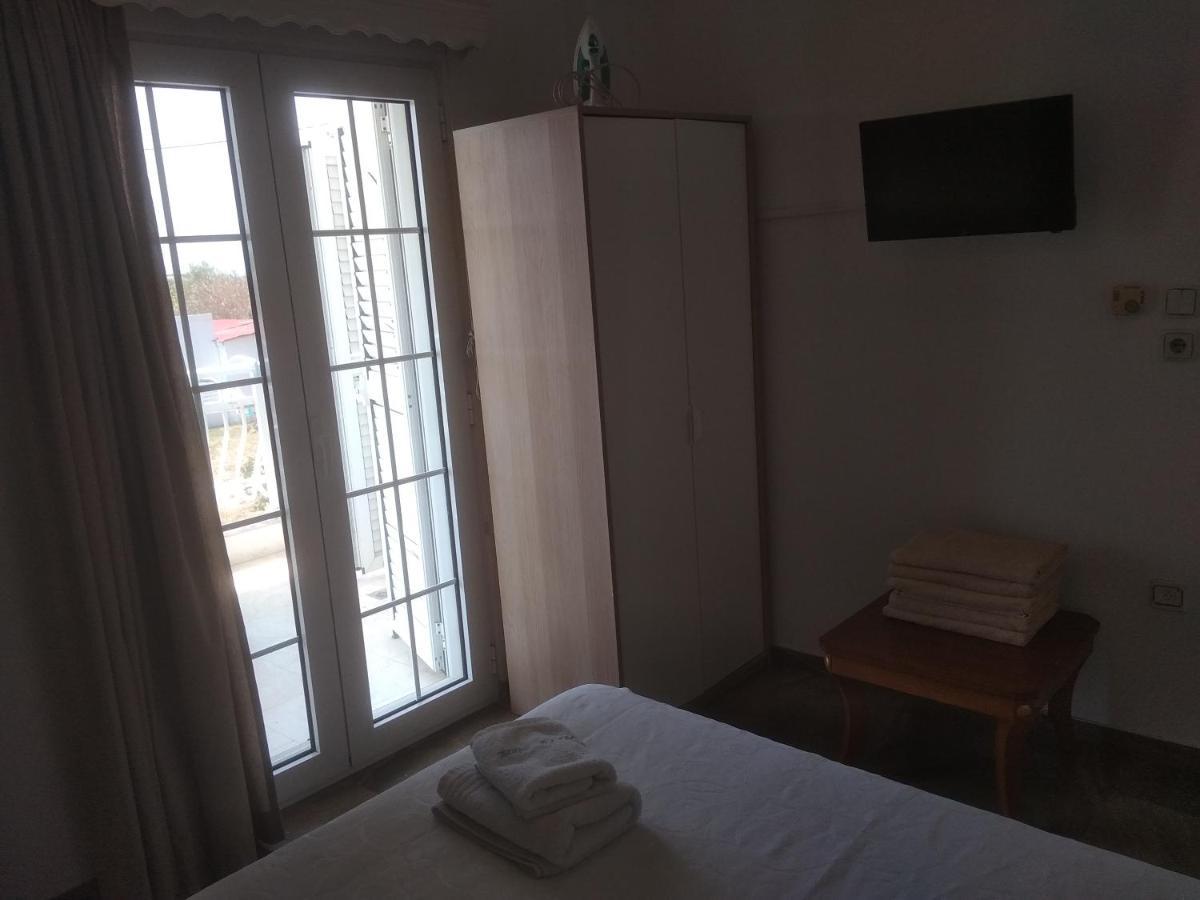 Villa Blue Apartments Ajía Triáda Kültér fotó