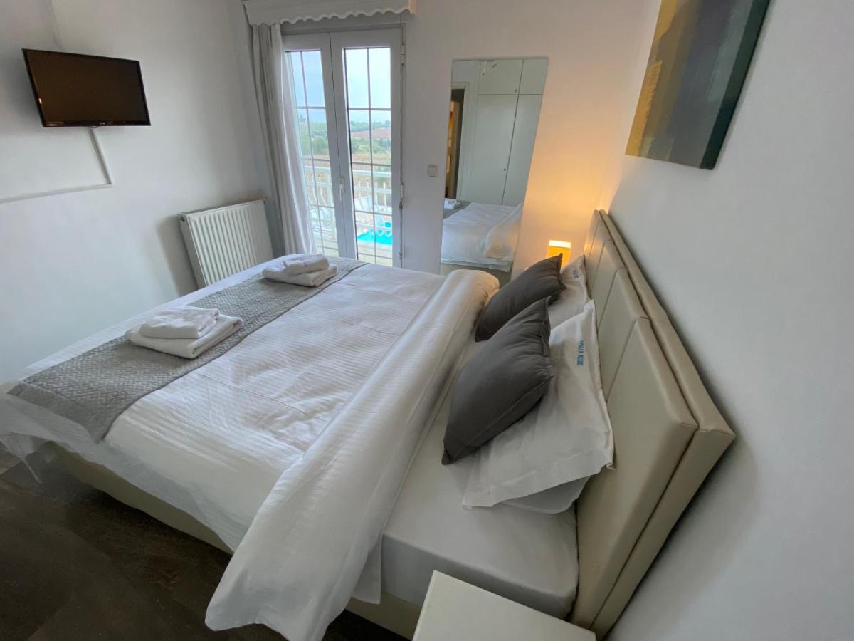 Villa Blue Apartments Ajía Triáda Kültér fotó