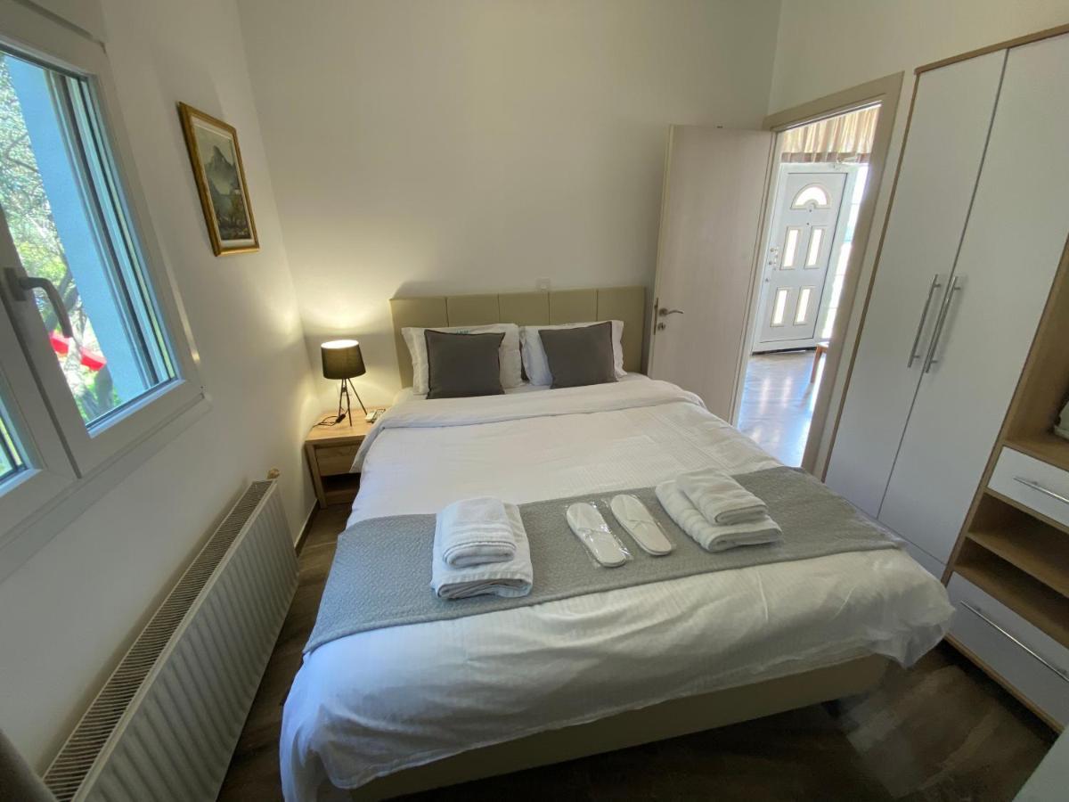 Villa Blue Apartments Ajía Triáda Kültér fotó
