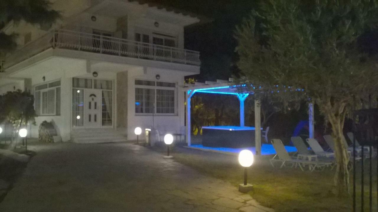Villa Blue Apartments Ajía Triáda Kültér fotó